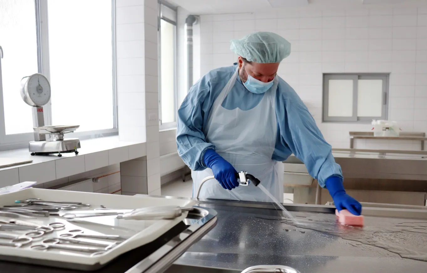 Patologie Městské nemocnice Ostrava má po rekonstrukci novou pitevnu