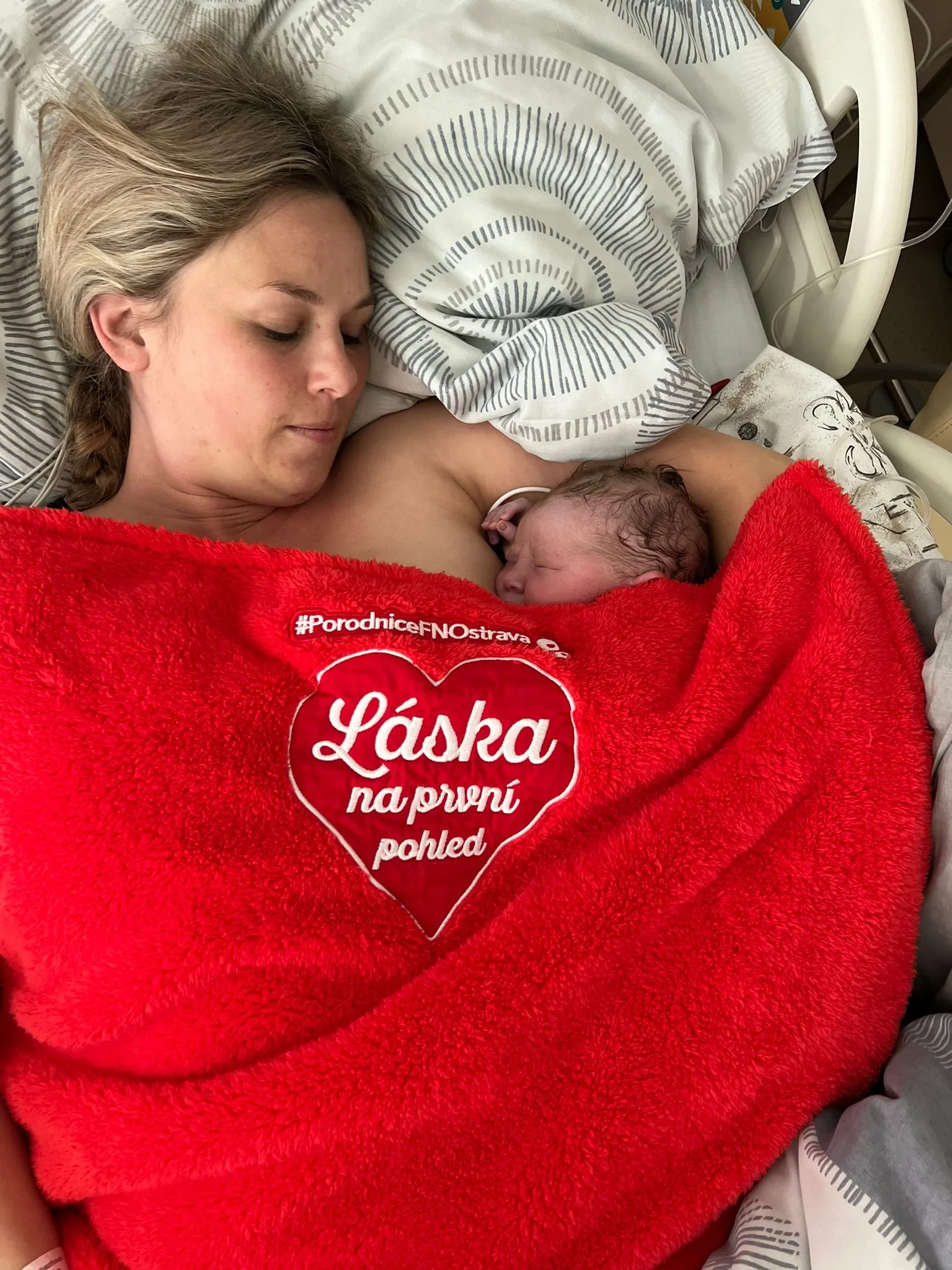Ve Fakultní nemocnici Ostrava se rodí „Láska na první pohled“