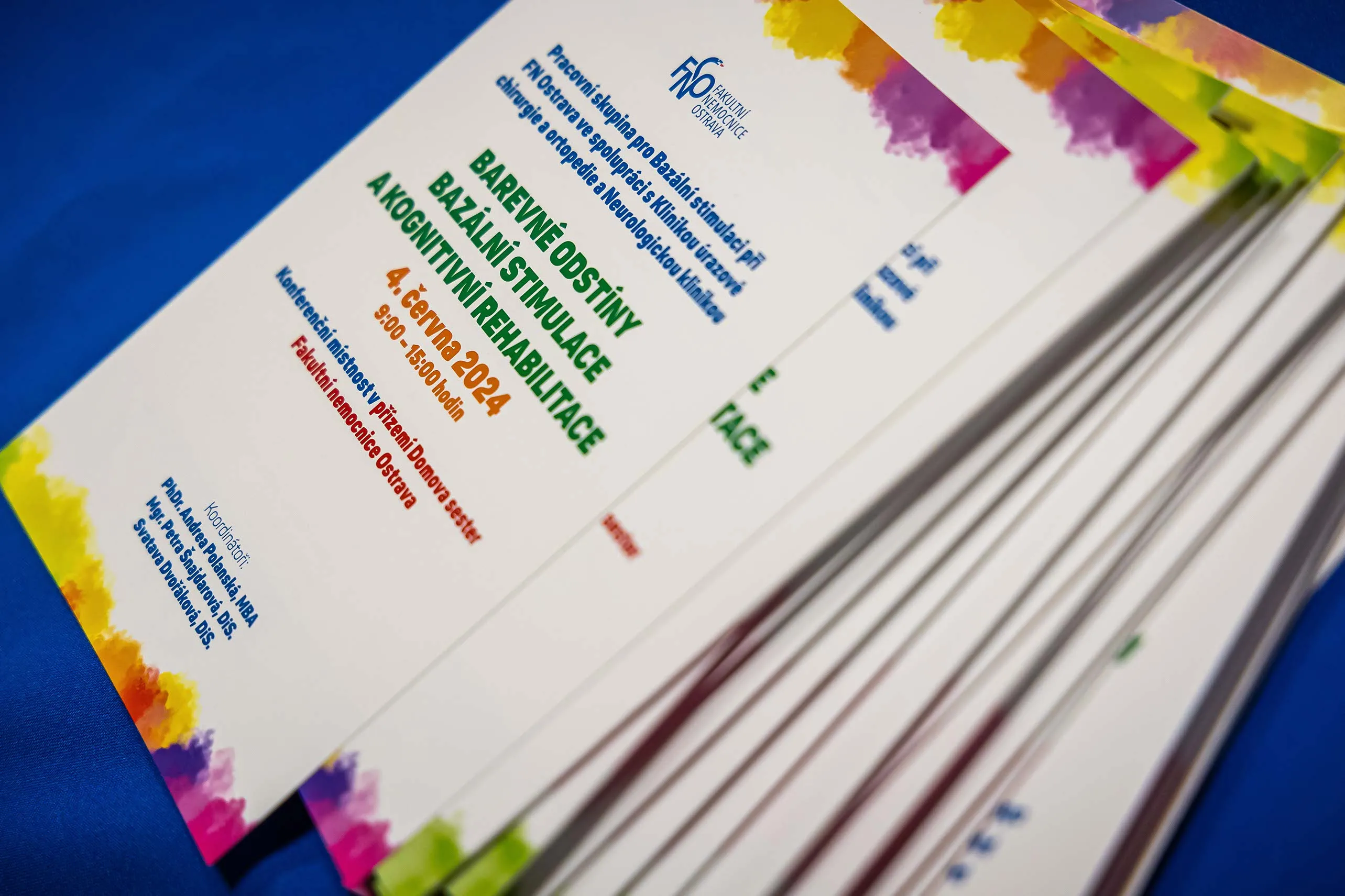 Barevné odstíny bazální stimulace a kognitivní rehabilitace představili zdravotníci na konferenci ve FN Ostrava