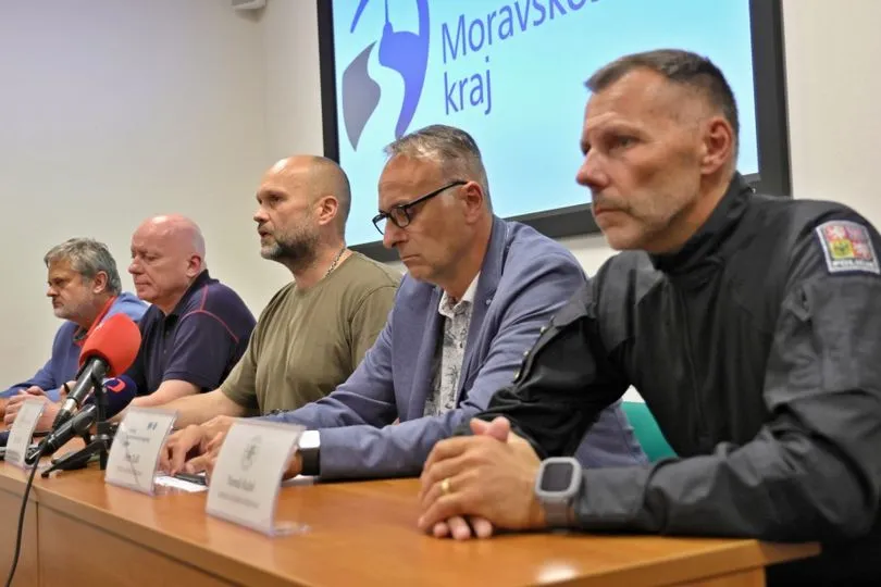 Hejtman žádá armádu o pomoc s odklizením následků povodní