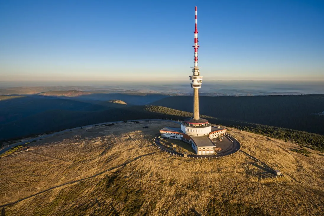 Kraj si i přes ničivé povodně drží oblíbenost u turistů
