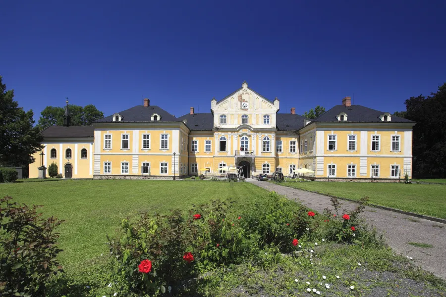 Proměna zámku Nová Horka pokračuje. Bude tam centrum tradic a zážitků