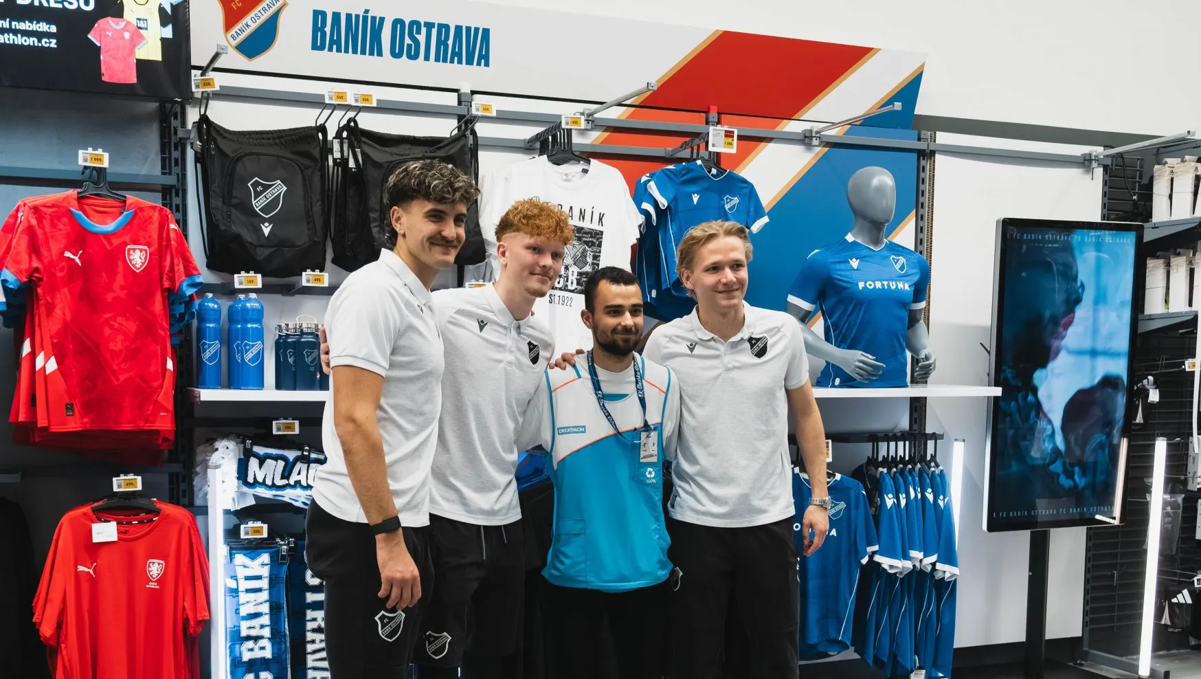 Baník otevřel prodejnu v Decathlonu!