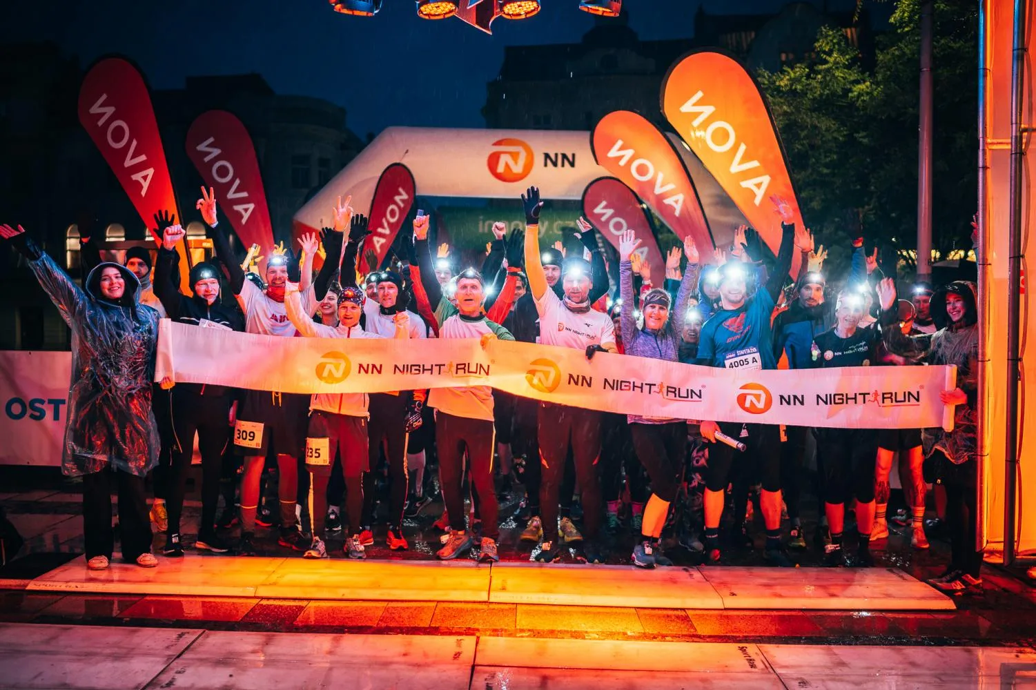 Seriál zážitkových běhů nočními městy NN Night Run letos slaví již dvanácté výročí a vrací se do Ostravy