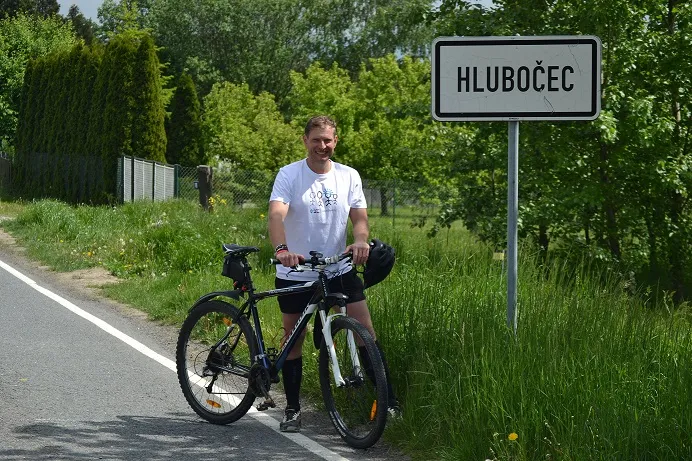 Hasič z našeho kraje stoupá na vrchol hory Labuche East v Himálajích pro dobrou věc