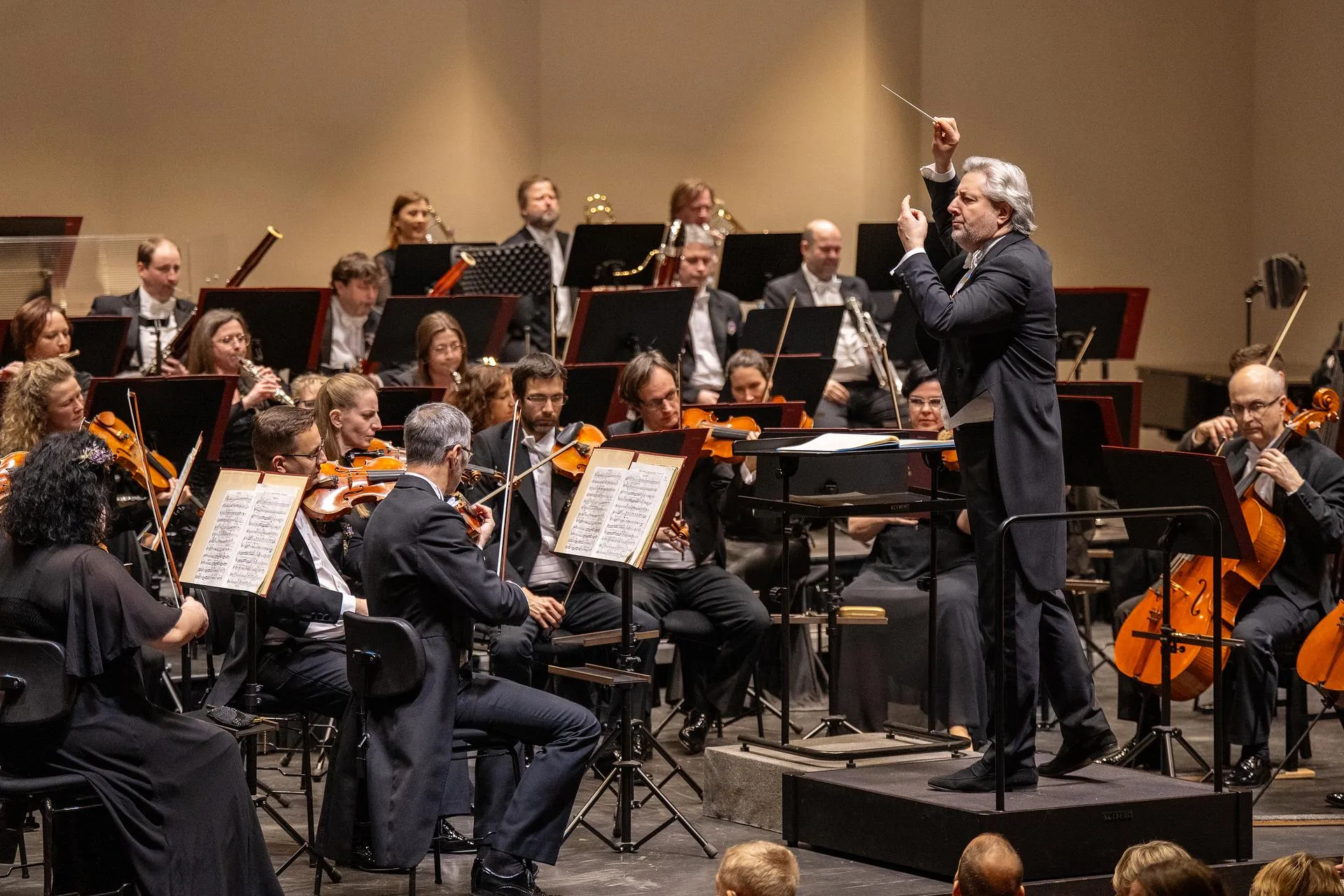 Janáčkova filharmonie Ostrava vyráží na koncertní turné po Velké Británii.