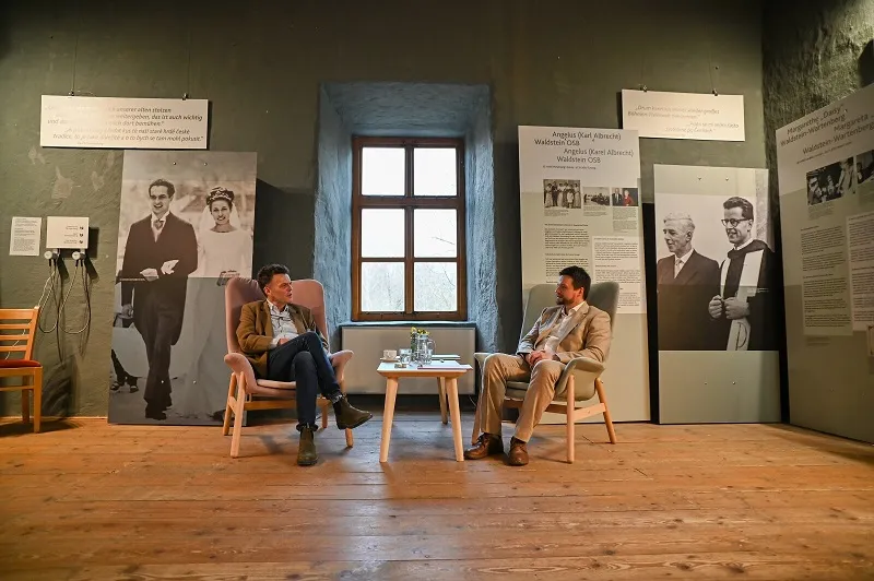 Beseda s Tomášem Czerninem přiblížila dějiny české šlechty nejen po roce 1945