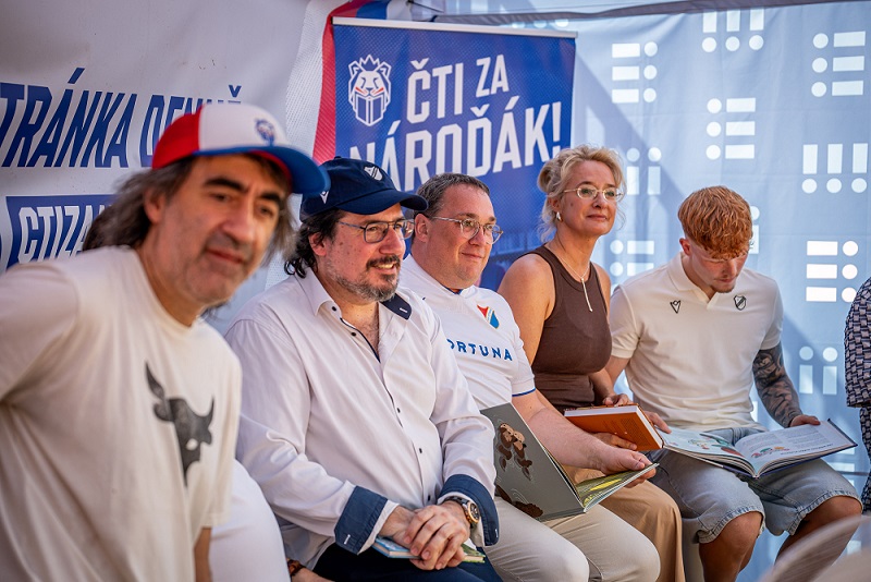 Jedna stránka denně. Ostrava si zatrénovala ve čtení v kampani Čti za nároďák.